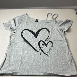 Off shoulder cute T M